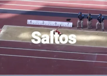 Zapatillas con clavos para saltos